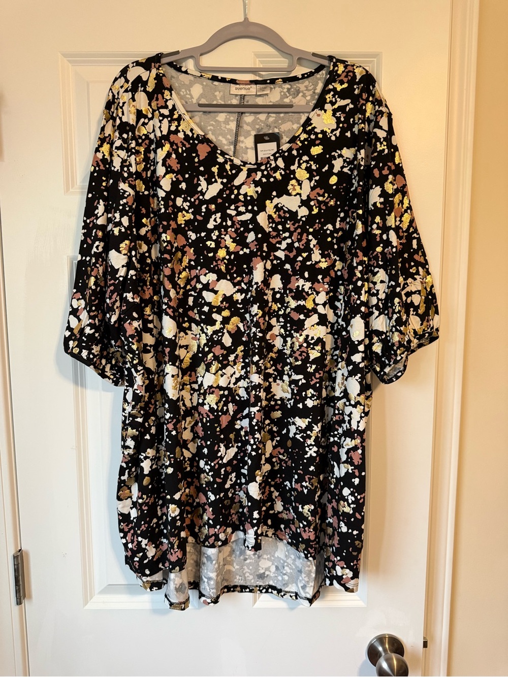 Avenue Splatter Scoop Neck Tunic Top